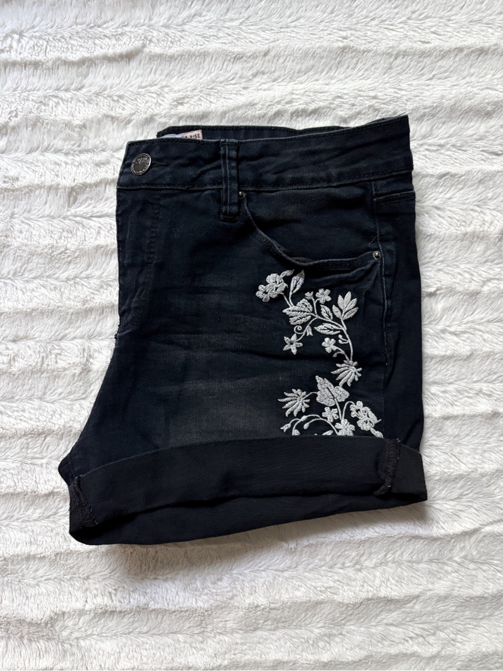 Royalty Women's Black Denim Shorts Floral Embroidery Size 12 | Whimsigoth Summer